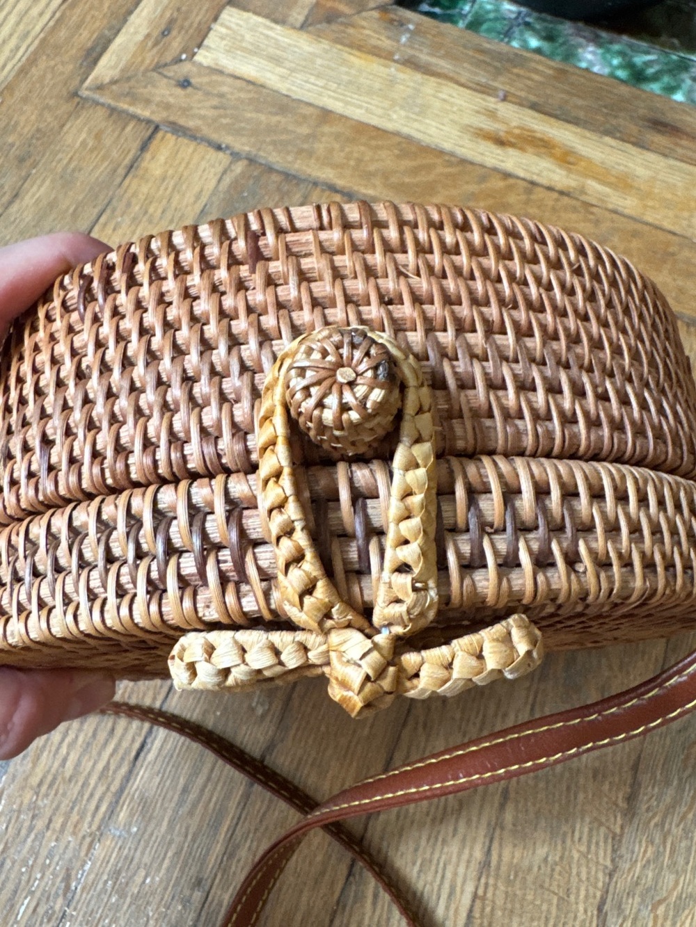 Handwoven Round Rattan Crossbody Bag - Picture 5 of 5
